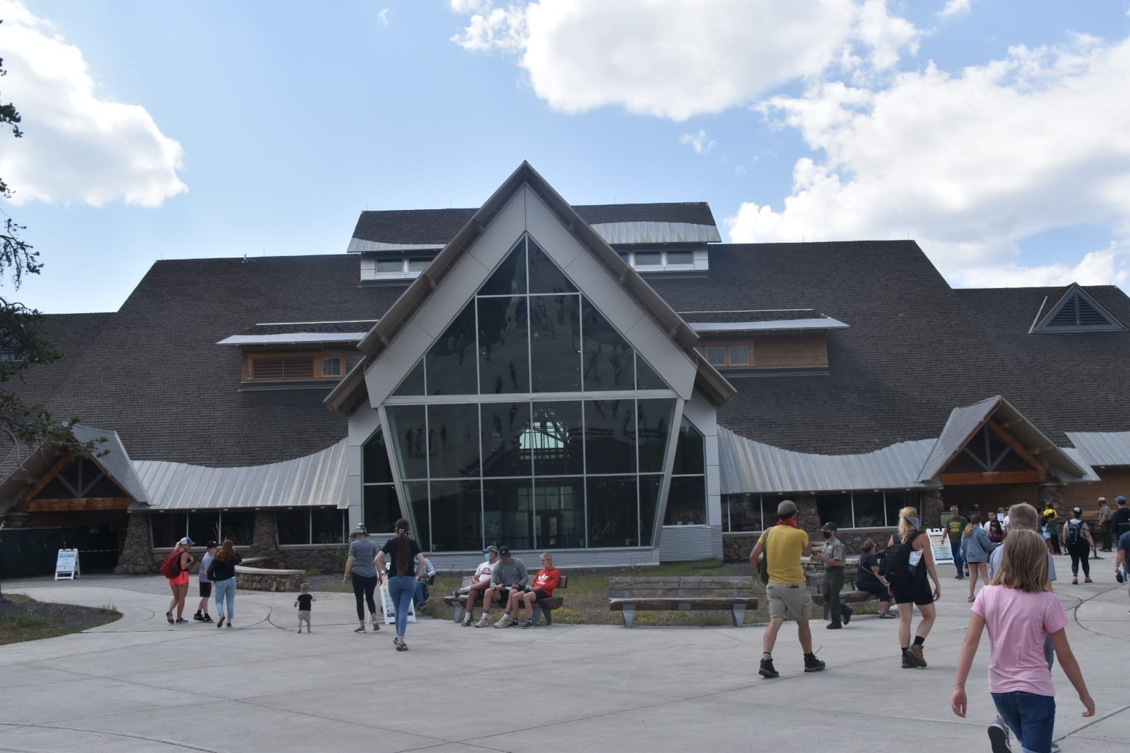 Yellowstone with kids visitor Center