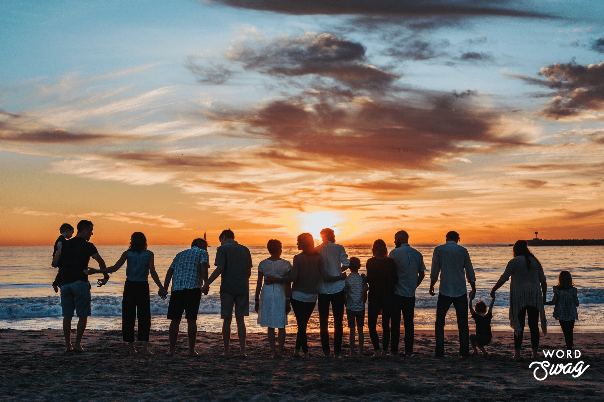 How to Plan A Family Reunion Everyone Will Love! 8 Amazing Tips for Organizing A Family Reunion