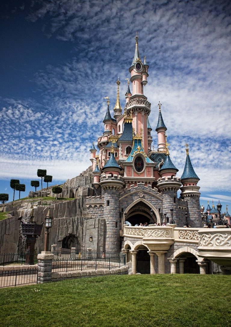 Planning Disneyland Paris – The Best Disneyland Paris Tips For First-Timers