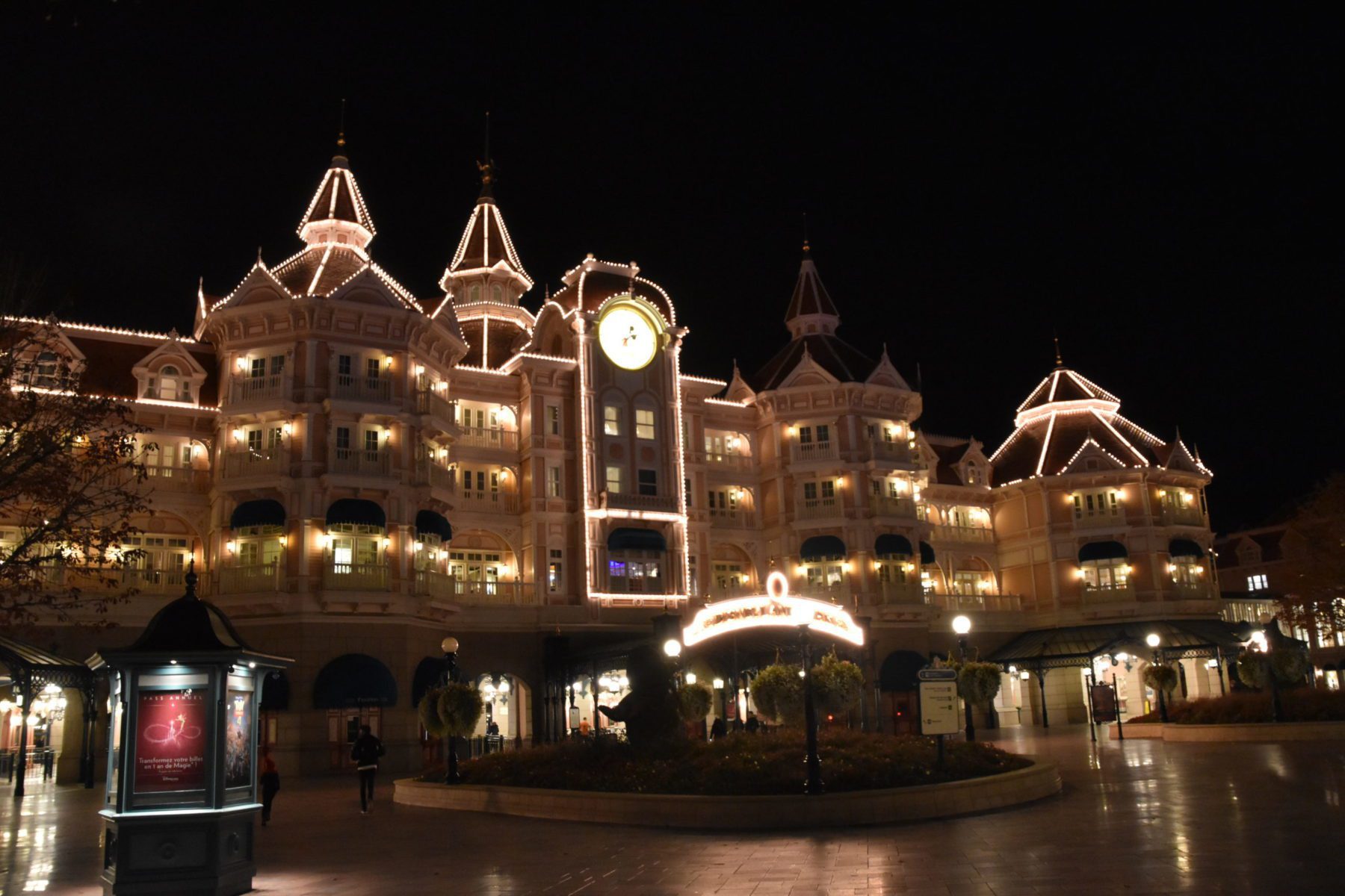 Disneyland Paris Accommodation Guide - Click&Go Travel Blog