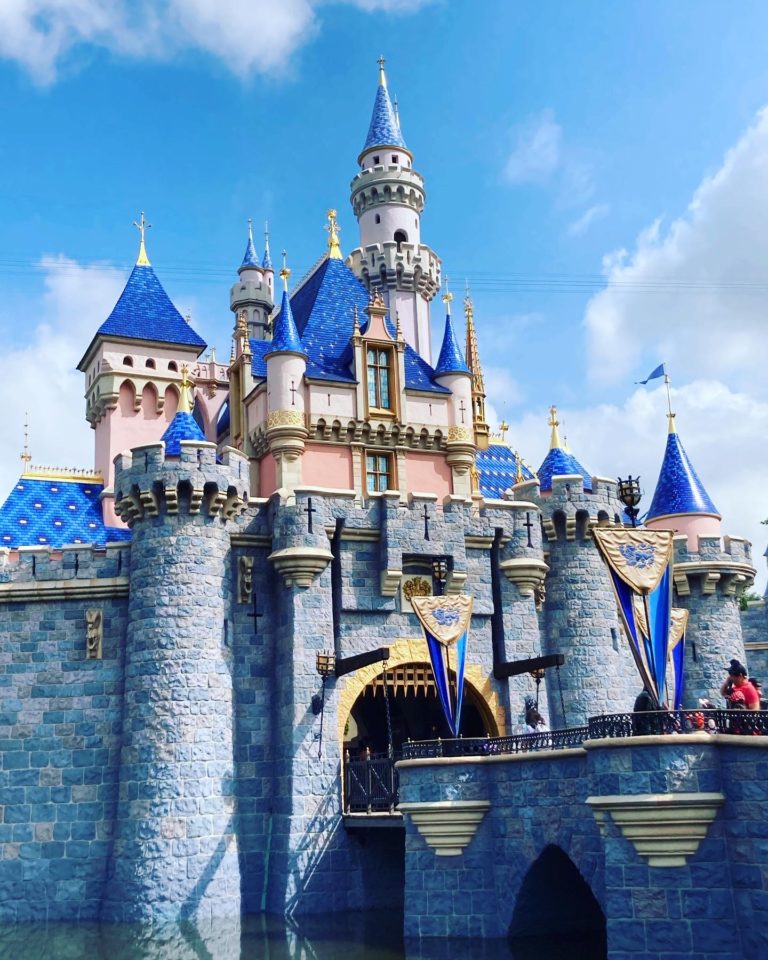 The Best 2-Day Disneyland Itinerary (Including A California Adventure Itinerary)
