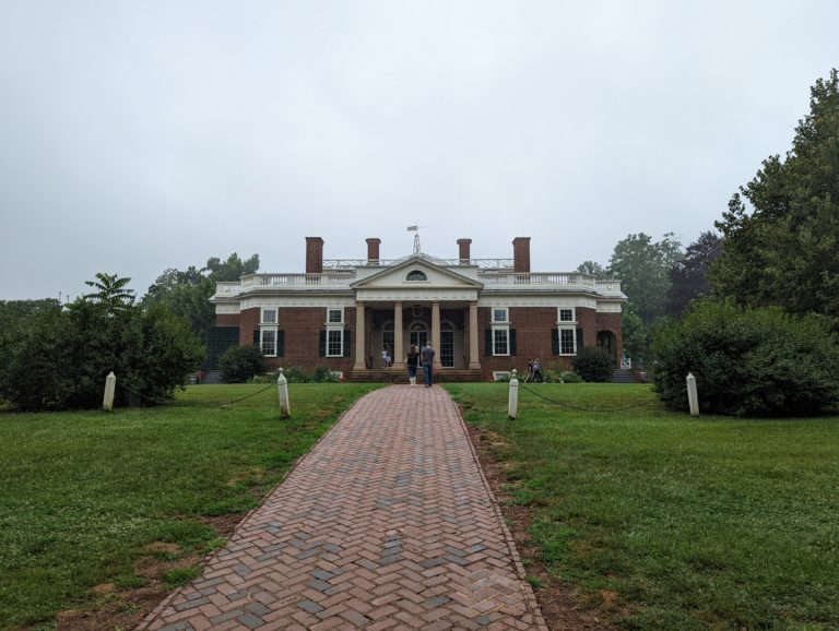 The Best Guide to Visiting Monticello (Best Monticello Tours)