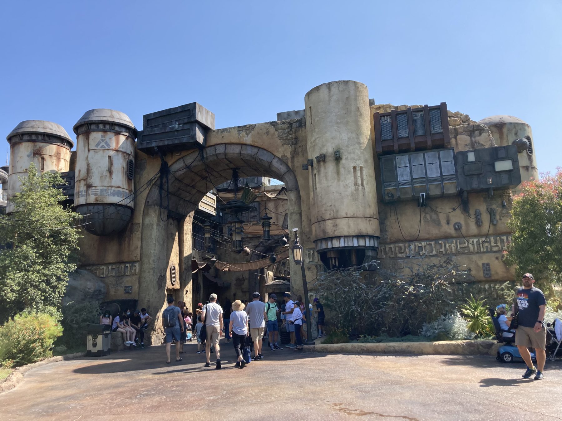 Disneyland Star Wars rides - Star Wars Galaxy Edge