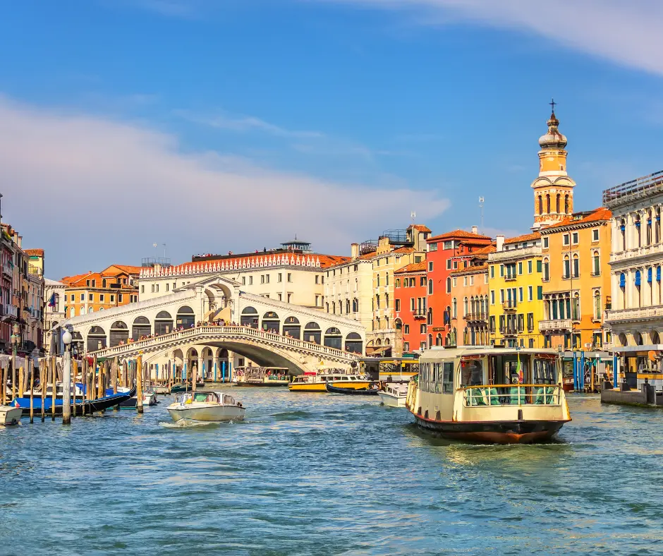 Venice honeymoon - romantic things to do in Venice grand canal