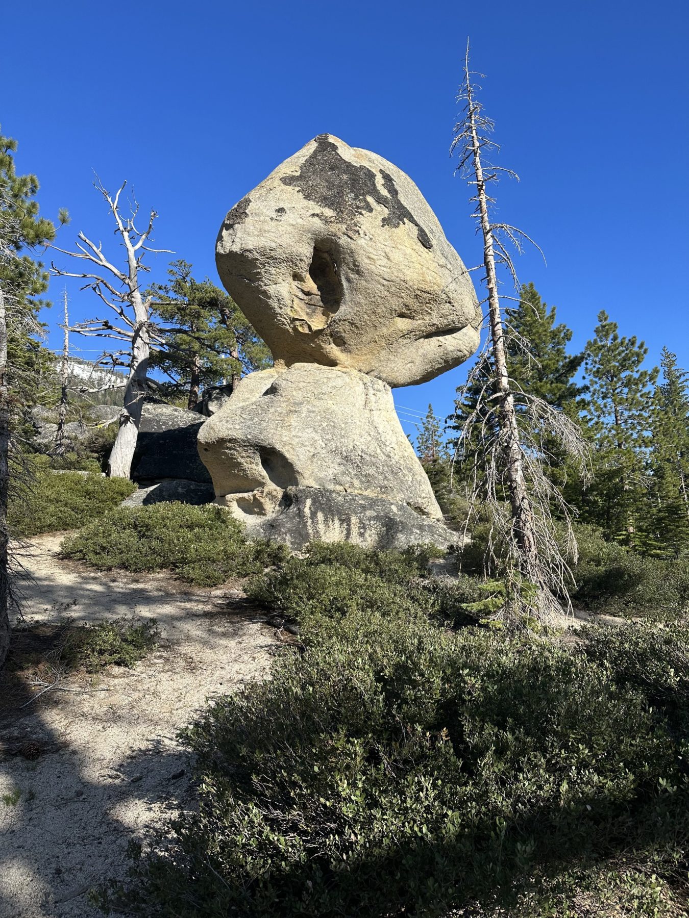 Best hikes in Tahoe - Balancing Rock