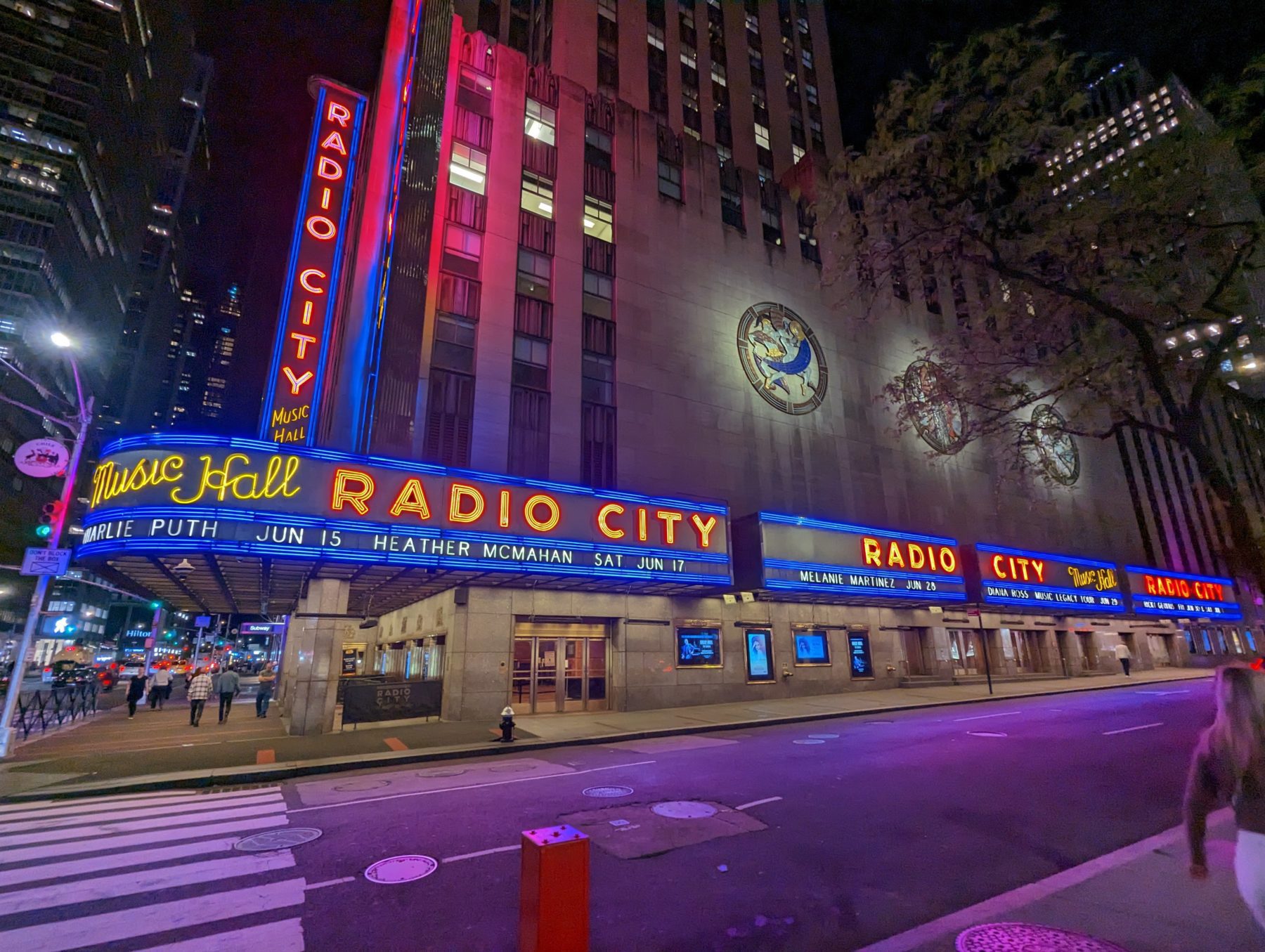 New York Night Time - Radio City Music Hall