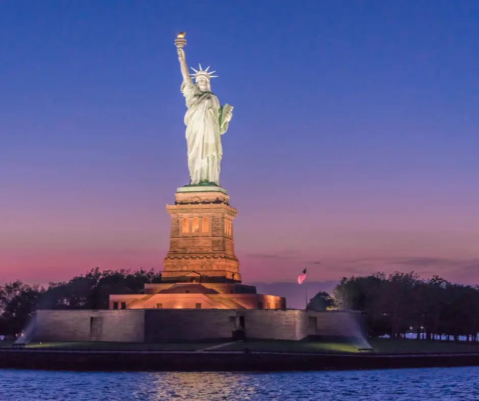 New York Night Time - Stutue of Liberty Cruise